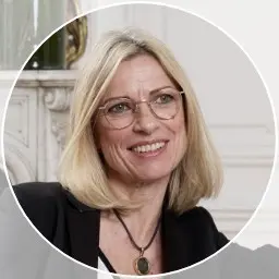 Karoline Vieth-Buxton